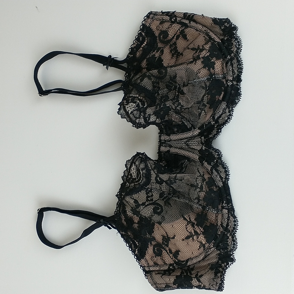 Victoria's Secret Black Lace Push Up Without Padding Underwire Bra 34DD